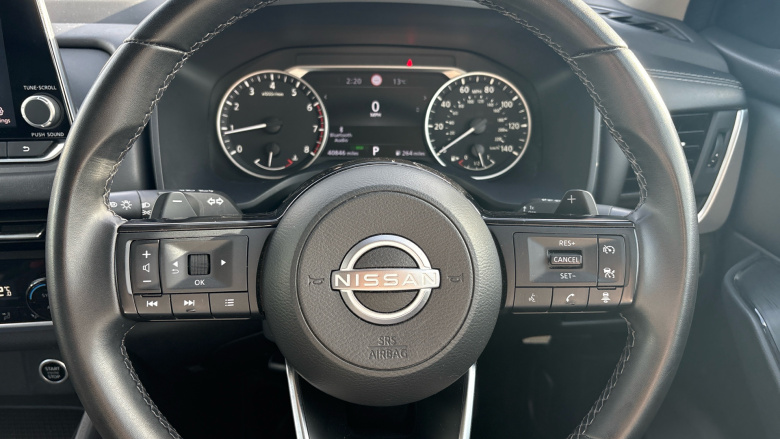 Nissan Qashqai 1.3 DiG-T MH 158 Acenta Premium 5dr Xtronic Petrol Hatchback